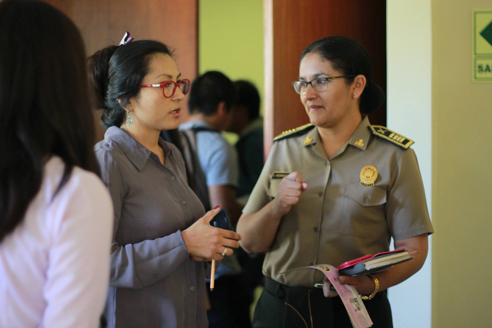PNP capacita a estudiantes en seguridad ciudadana