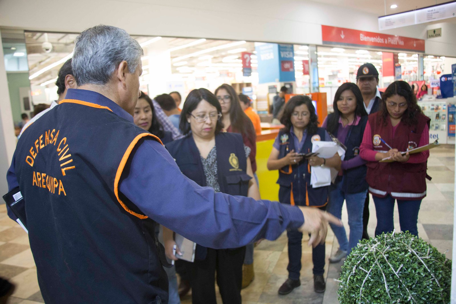 Fiscalía exhorta a comuna provincial cerrar locales comerciales inseguros