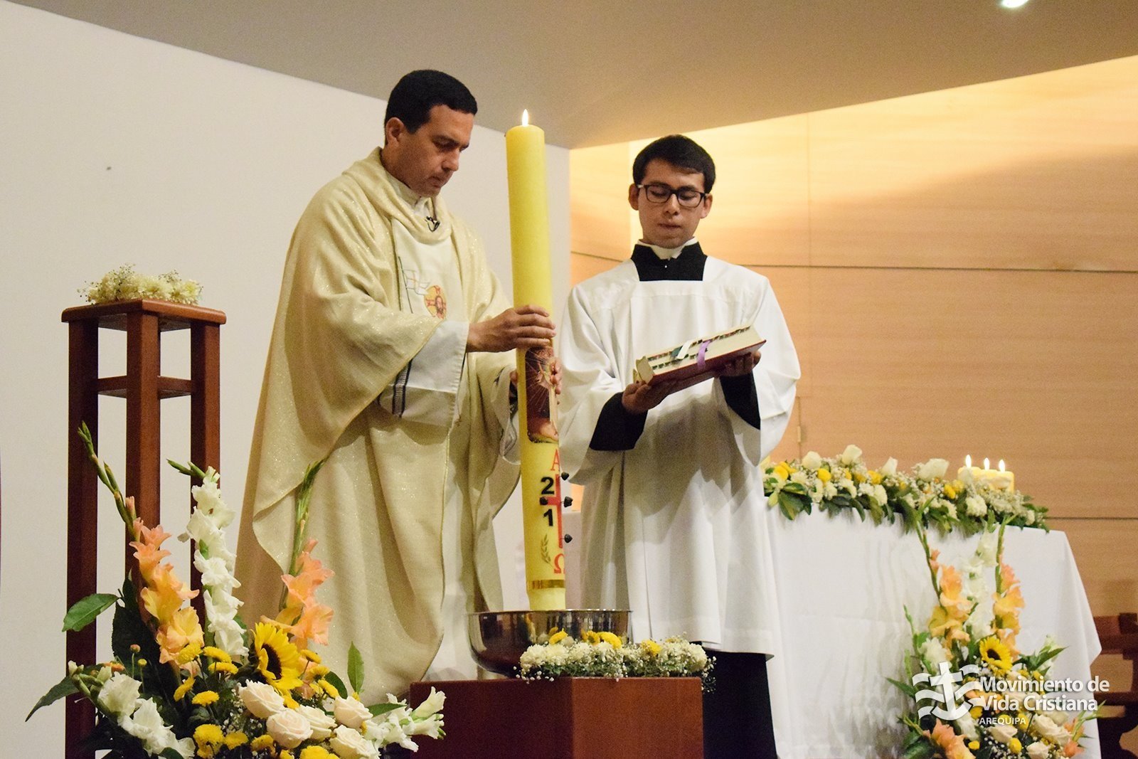 ¿Qué simboliza el Cirio Pascual?