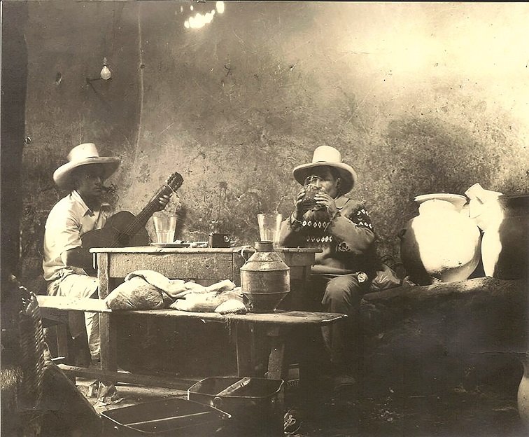 ¿Cómo fueron las primeras picanterías?