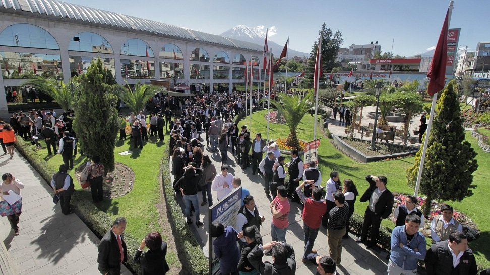 La municipalidad proyecta su caos interno en la ciudad