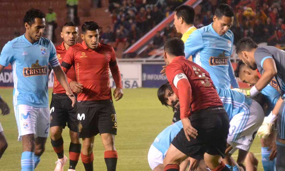 Fútbol peruano: “por ahora es inviable una reducción de sueldos”