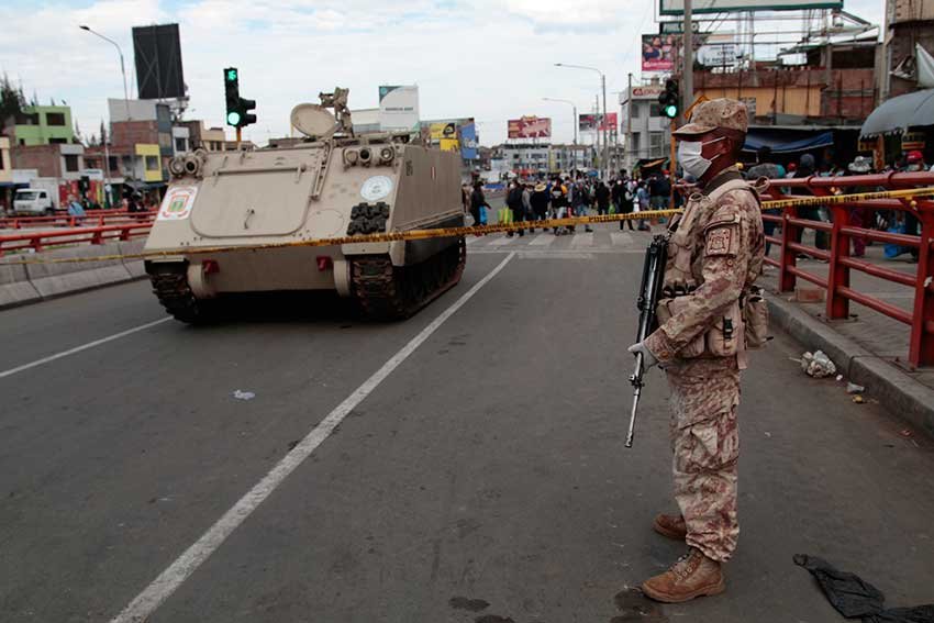Militares tomaron la plataforma de Avelino Cáceres