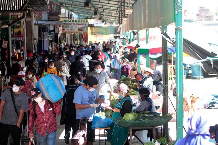 Solo varones en las calles por cuarentena