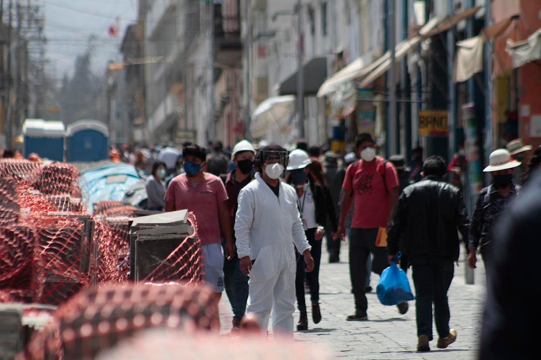 Alcaldes temen paralización de proyectos por crisis política
