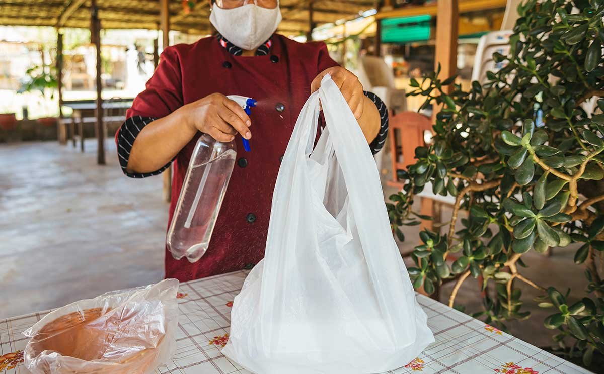 Uso desmedido de plástico y tecnopor en Arequipa por efectos del coronavirus