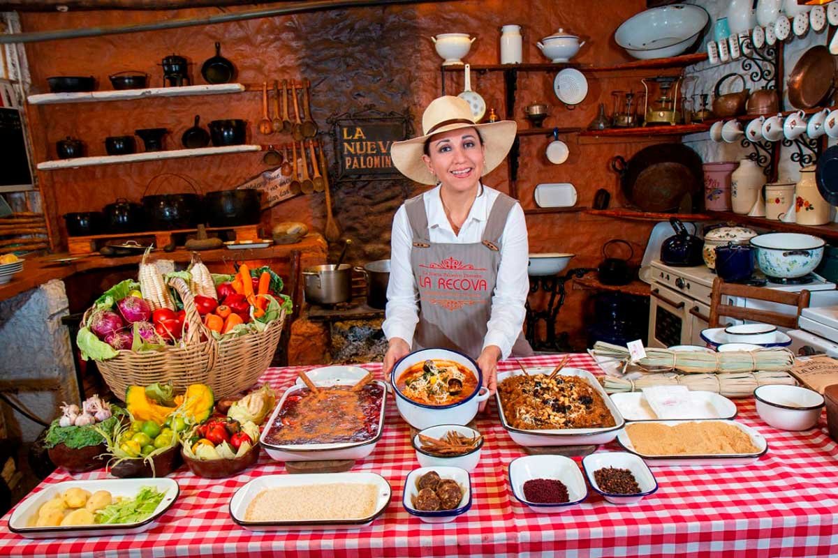 Mónica Huerta, “Para las picanteras, es un mérito estar de pie”