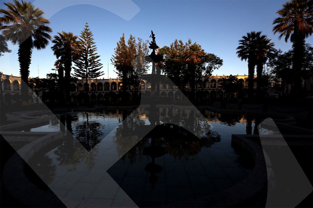 Un amanecer desde la plaza de Armas