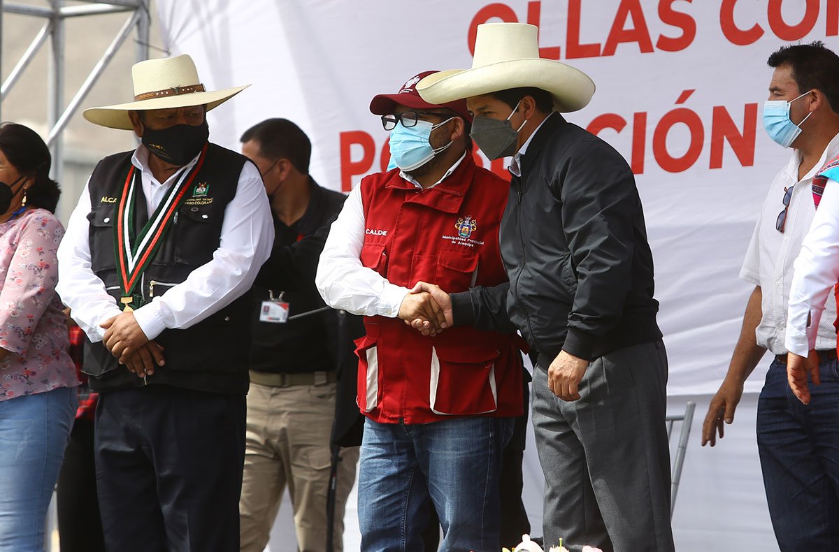 Incertidumbre política y retraso en inmunidad de rebaño, influyen en recuperación económica del país