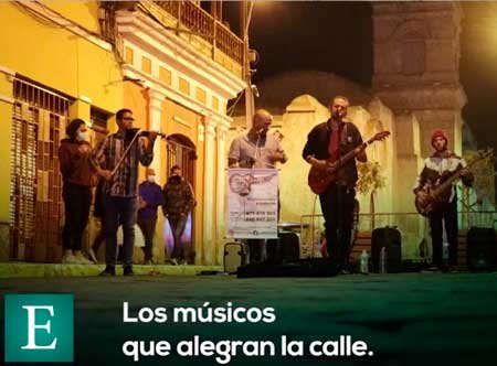 Los músicos que alegran la calle