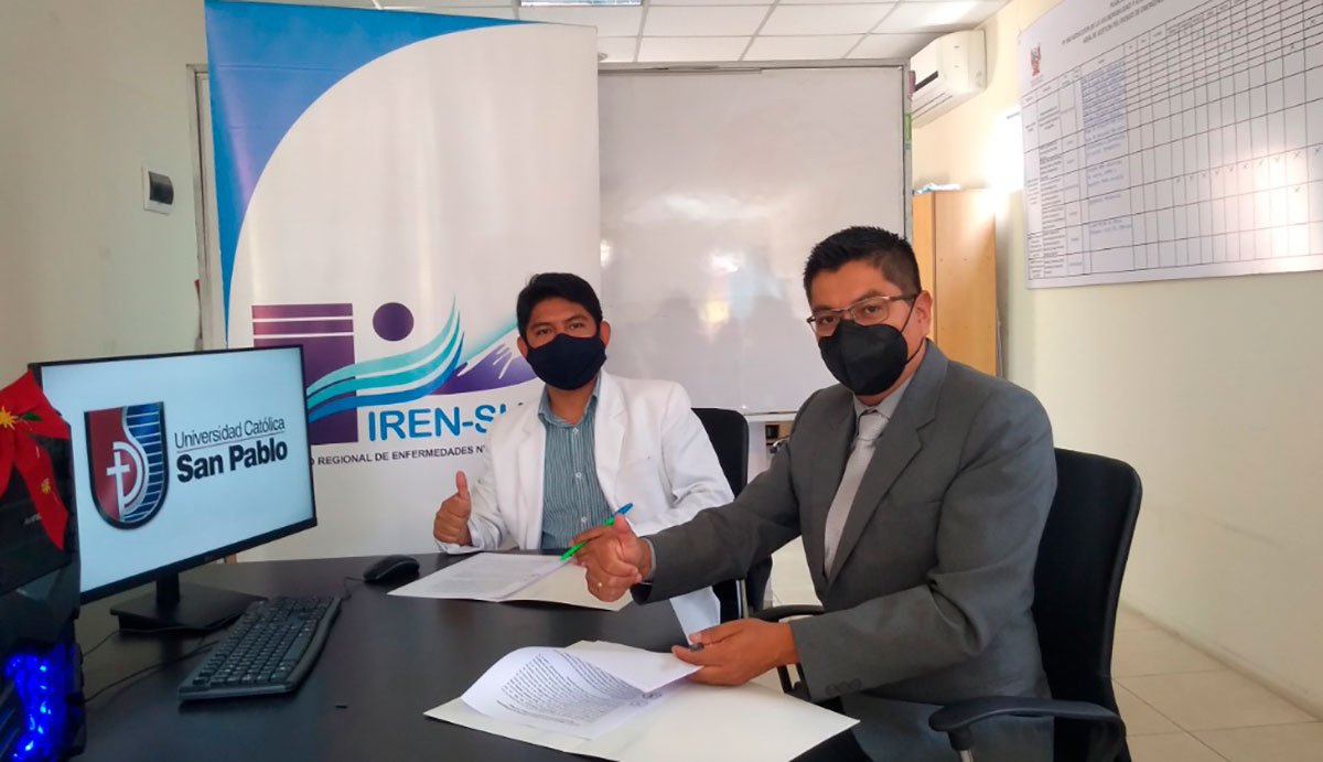 Universidad Católica San Pablo entrega computadoras al Iren Sur