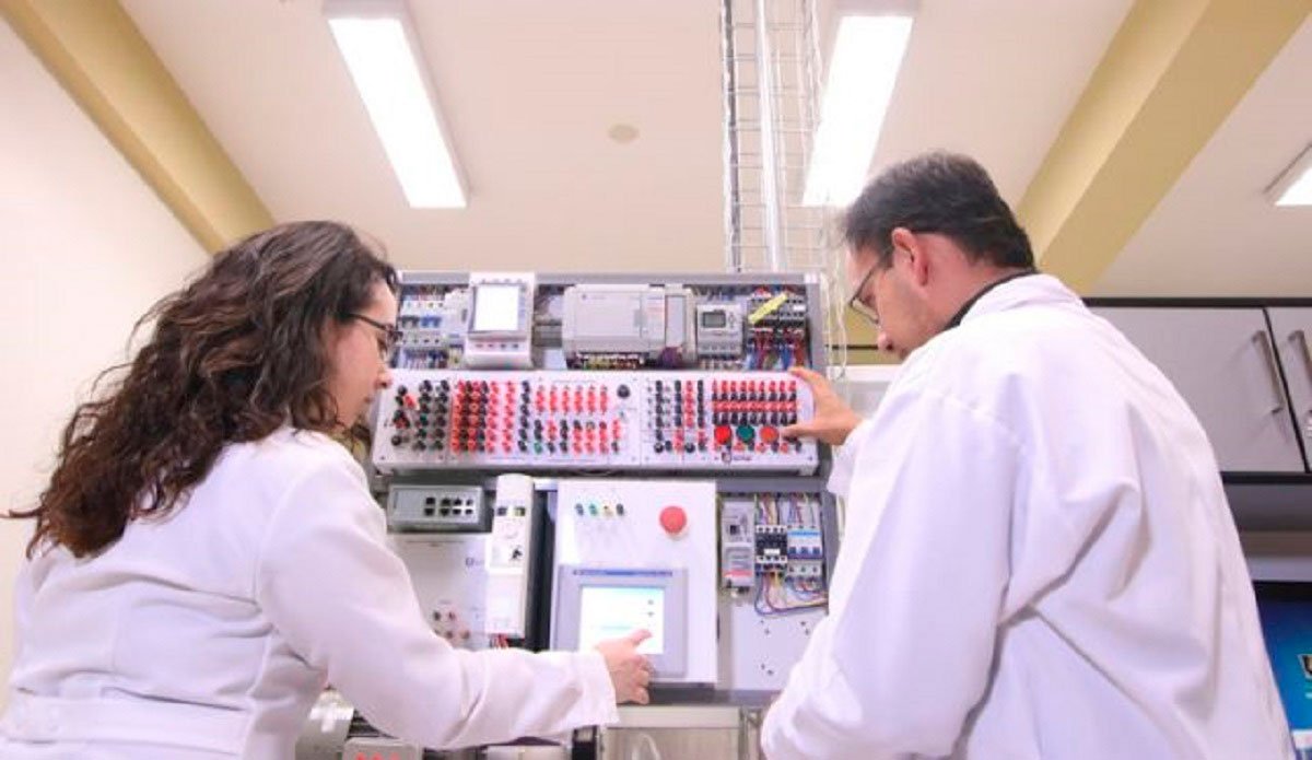 La San Pablo incrementó en 19% la publicación de artículos de investigación en 2021