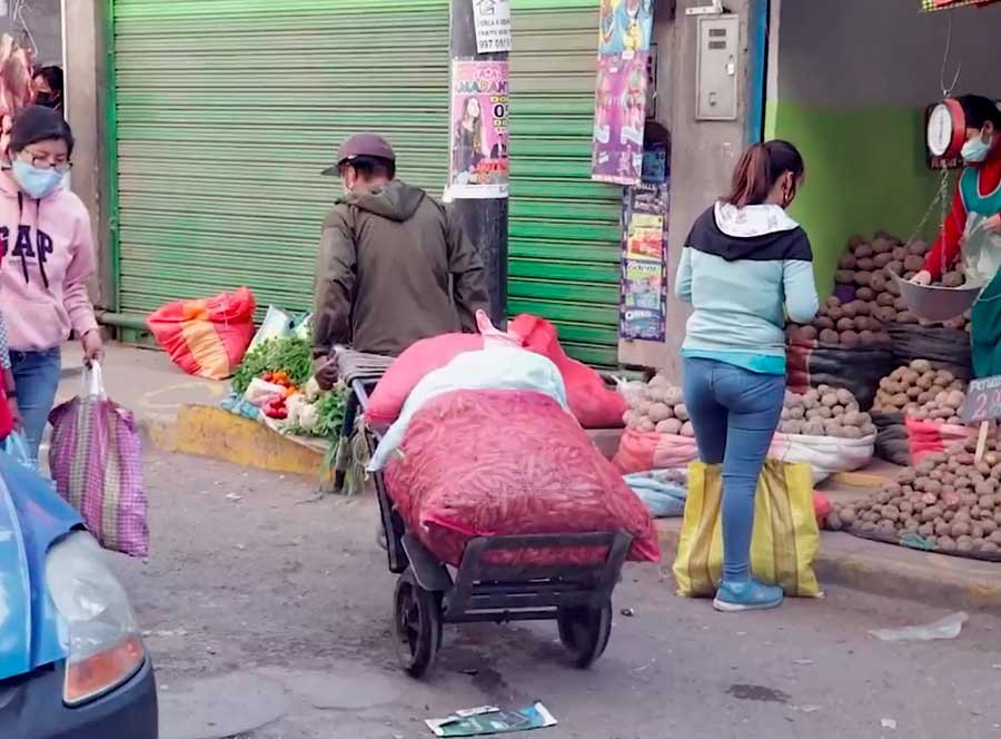 Los carretilleros del Avelino Cáceres