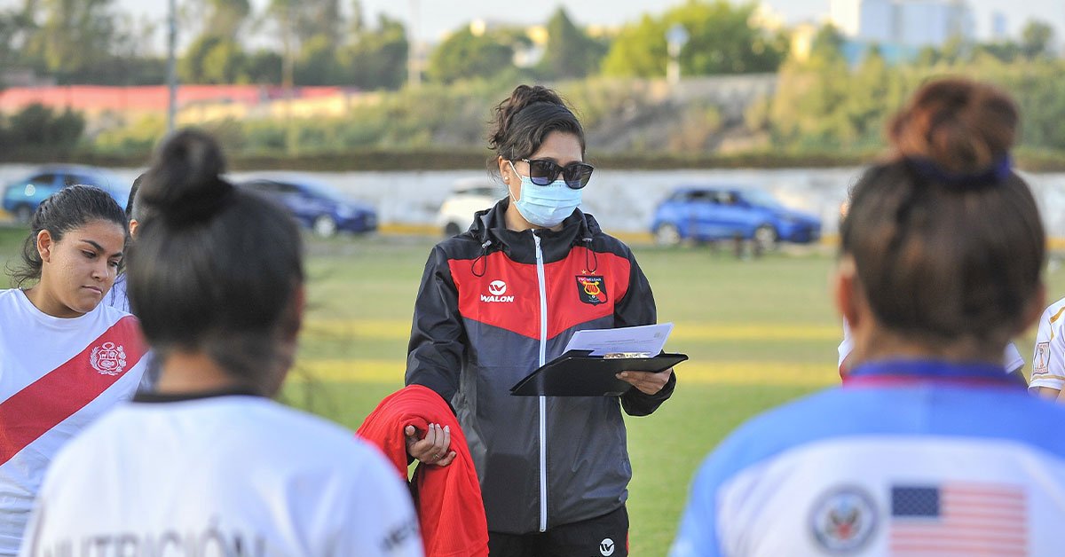 “Queremos masificar el fútbol femenino y llegar a la profesional”