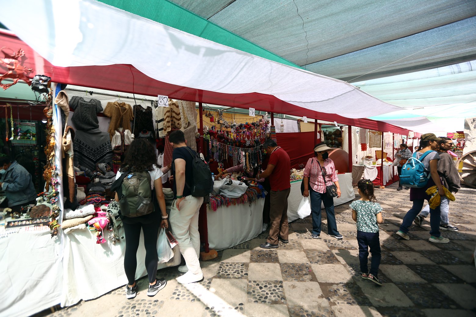 El reencuentro de artesanos en el Fundo el Fierro