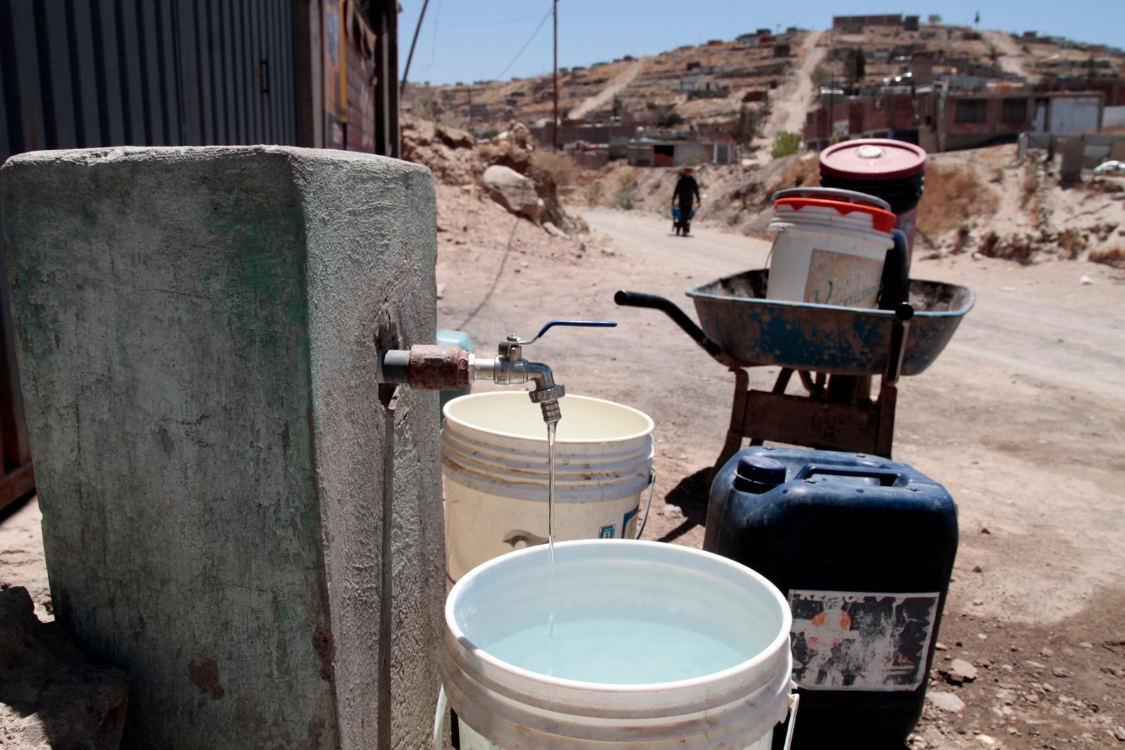 Arequipa: más de 100 mil sin agua, por falta de planificación urbana
