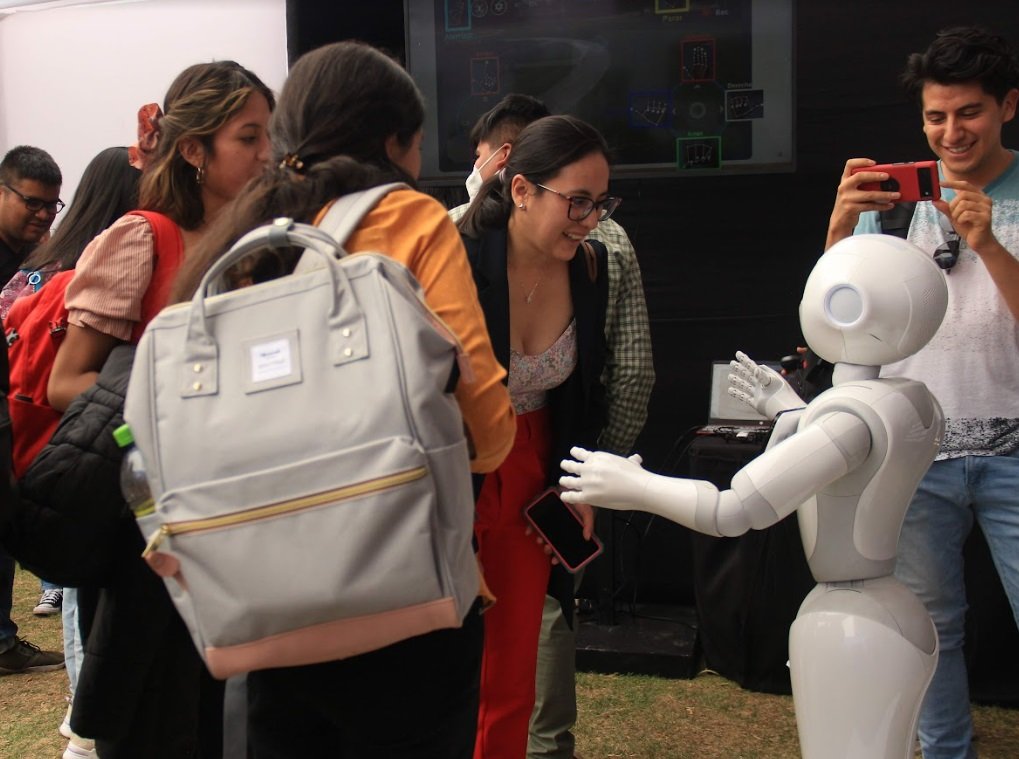 Mejorarán interacción de robots, en nuevo proyecto de la San Pablo