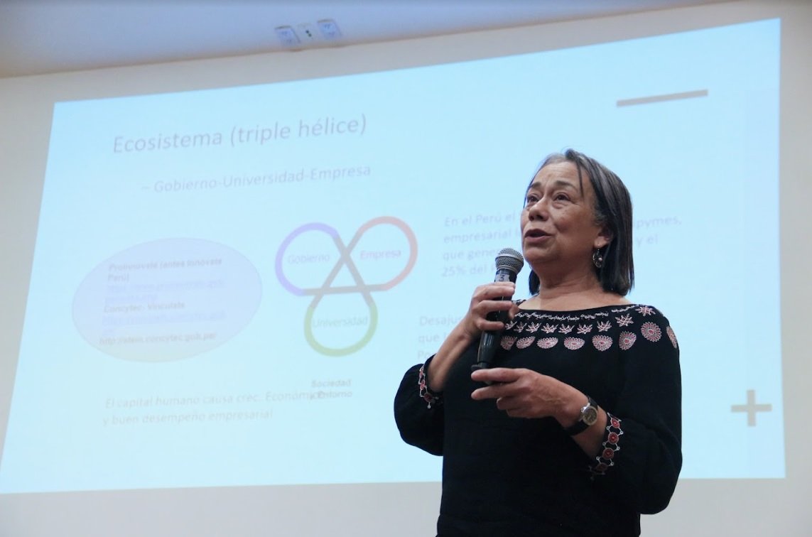 “Las universidades tienen un rol clave en el crecimiento económico del país”