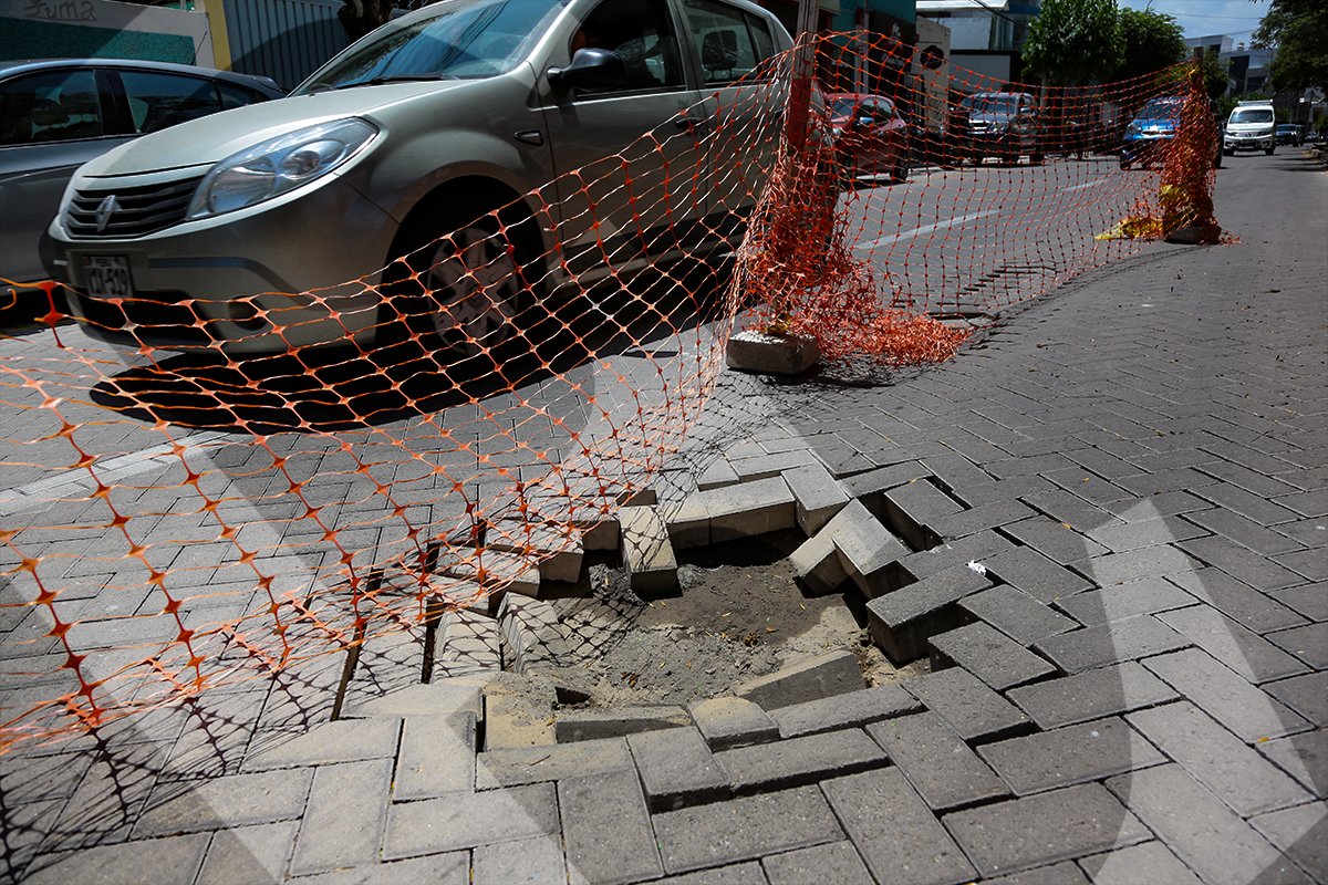 Adoquinado en Yanahuara con problemas