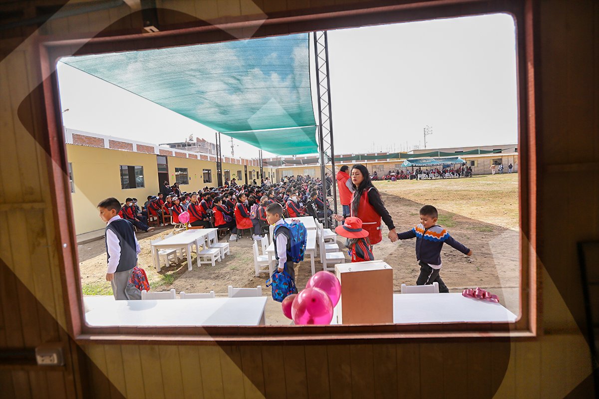 Emoción y decepción en inicio del año escolar