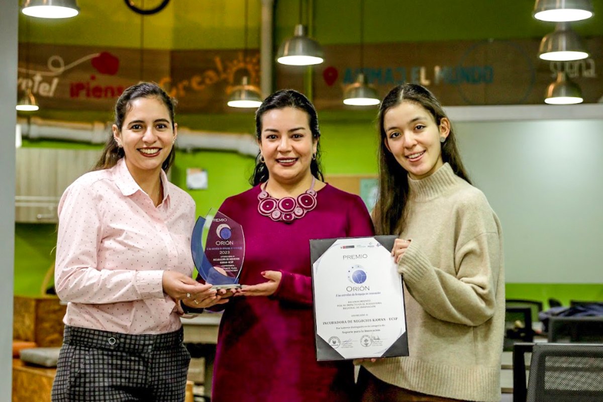 Incubadora de negocios de la San Pablo fue premiada por contribuir en la innovación