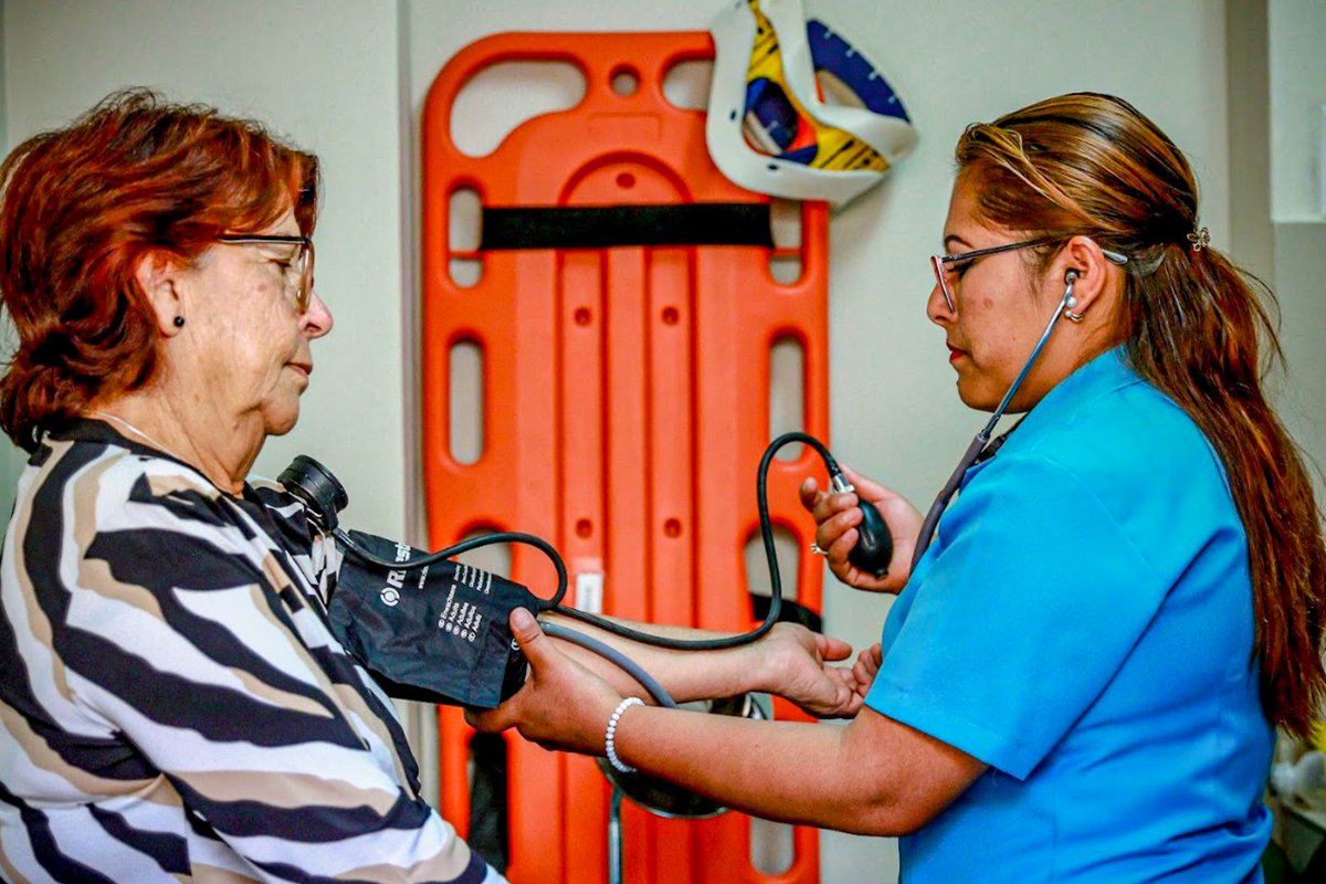 Programa de cuidado integral del adulto mayor en la San Pablo