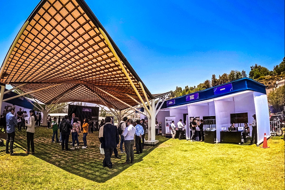 Docentes y alumnos de la San Pablo, presentaron avances y desafíos en feria de proyectos de investigación