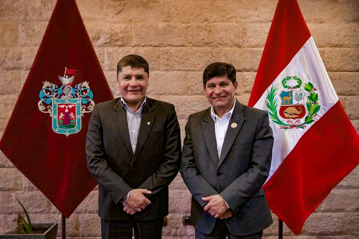 Arequipa: autoridades regionales y municipales, ‘jaladas’ por la ciudadanía