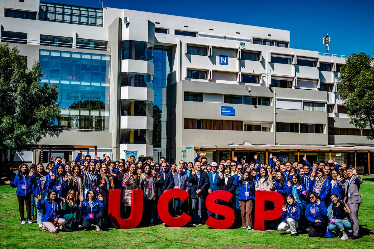 Especialistas coreanos entrenan en innovación y emprendimiento a jóvenes del sur en la San Pablo