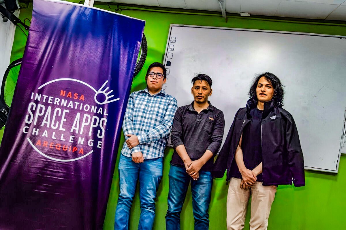 Equipo de Ciencia de la Computación de la San Pablo logró el segundo lugar en el NASA Space Apps Challenge