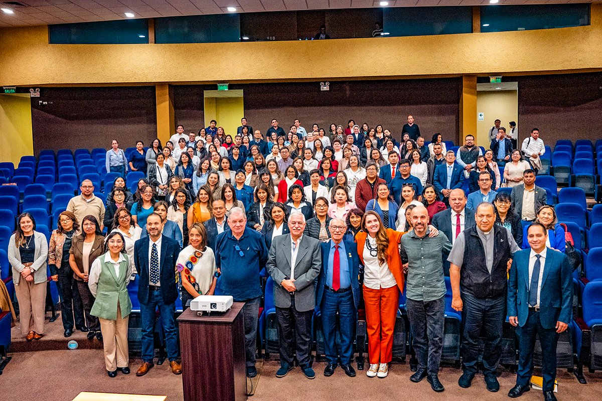 ¿Cómo mejoramos la escuela e impactamos en la comunidad educativa?