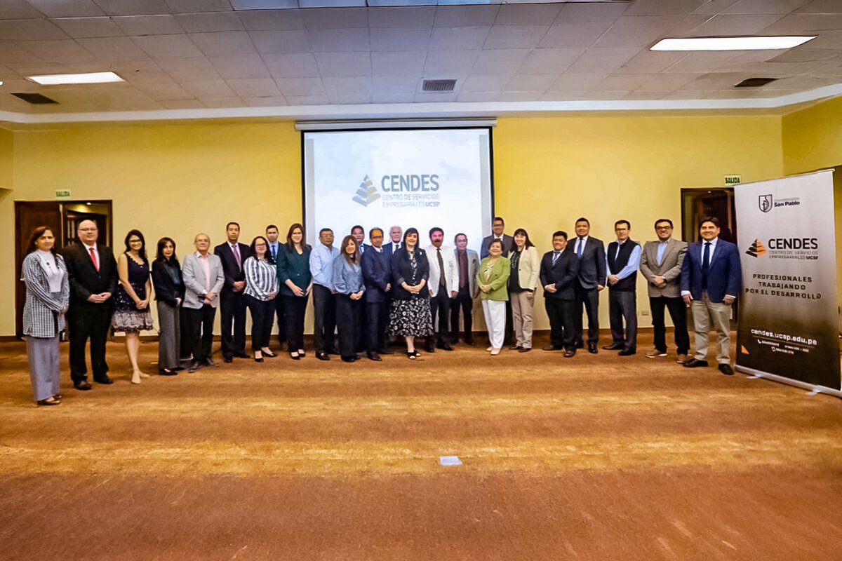 Representantes del sector salud participaron en el desayuno empresarial de la San Pablo