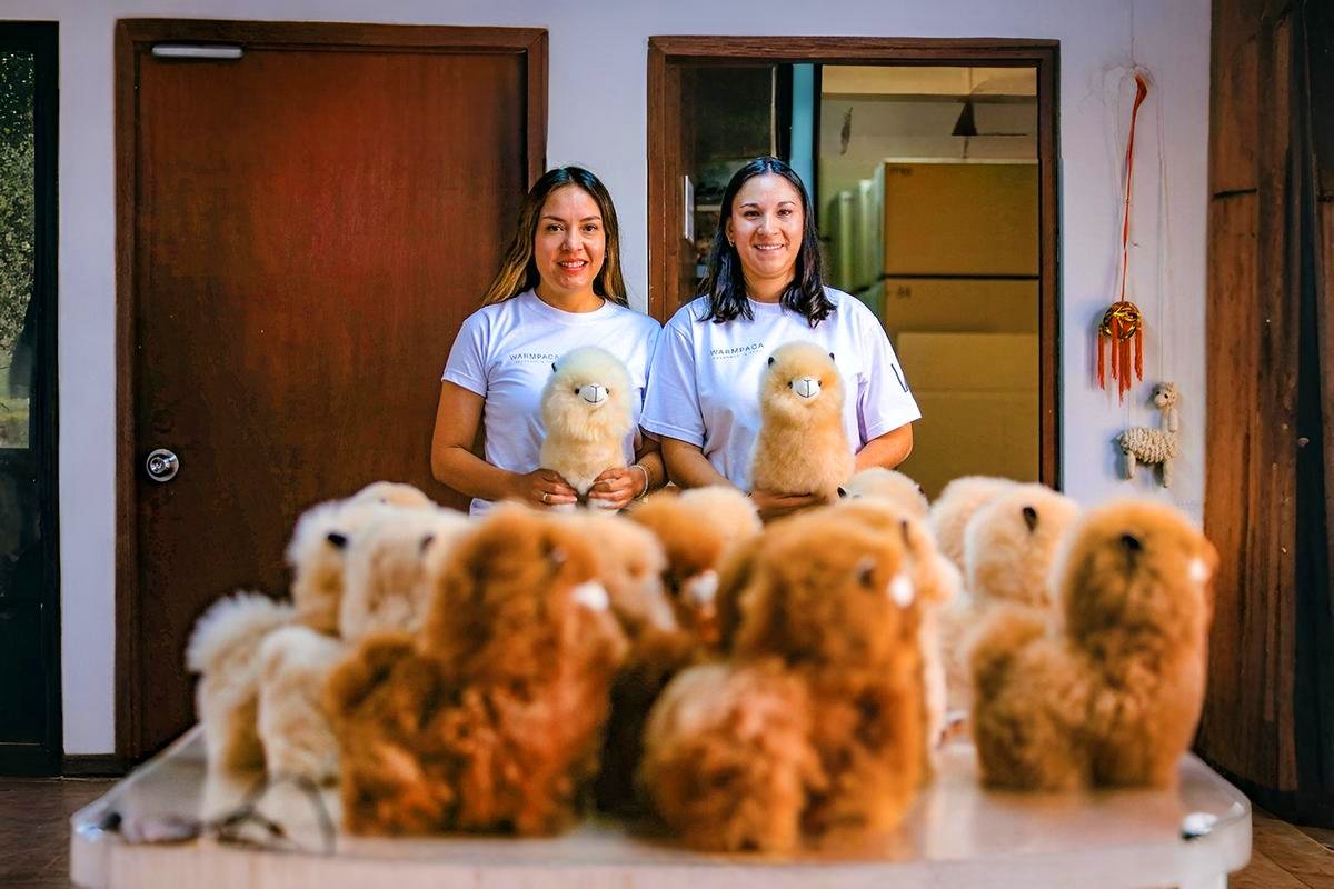 Muñecos de piel de alpaca son un éxito en China