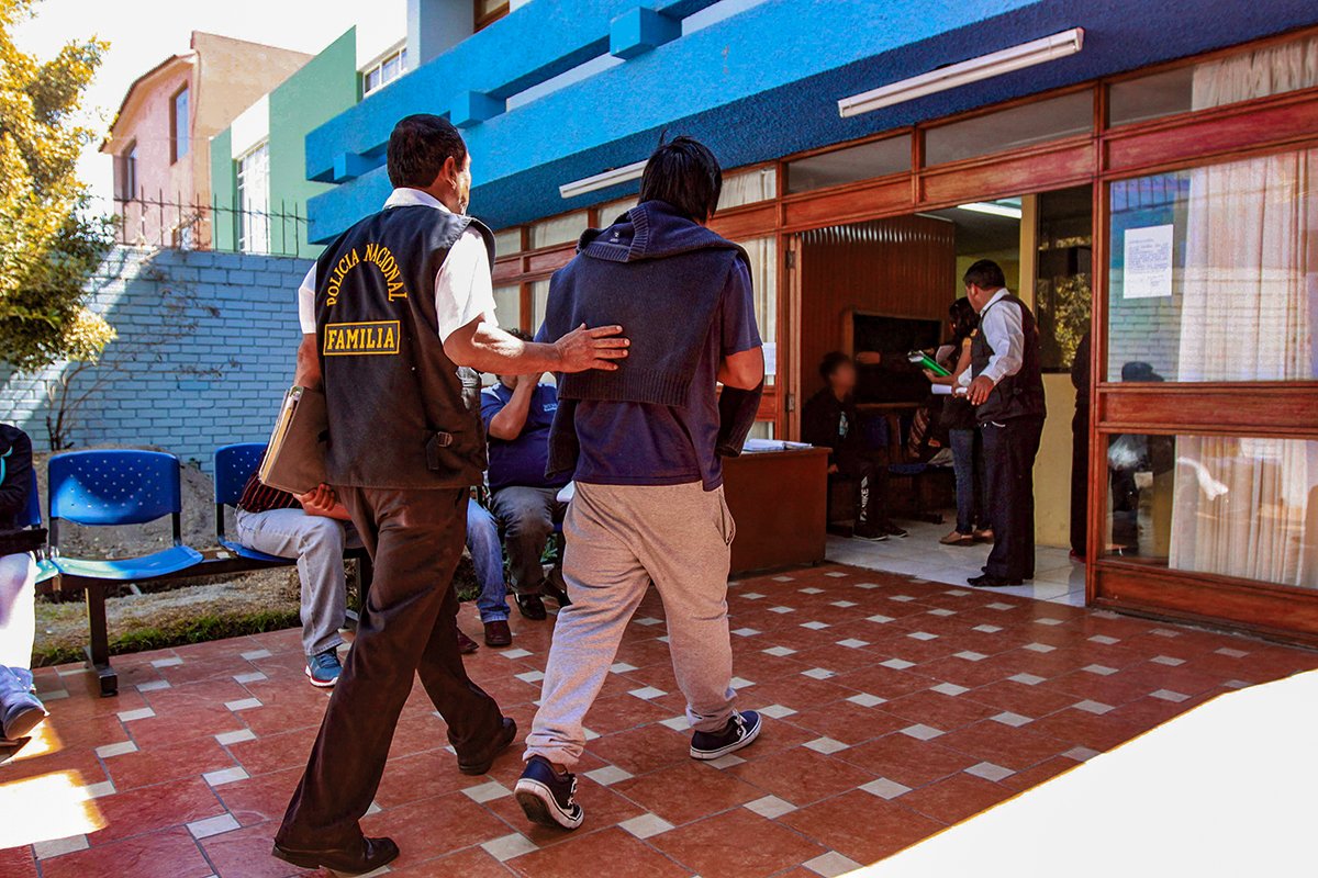 Adolescencia: entre los 14 y 17 años se puede identificar a un potencial delincuente