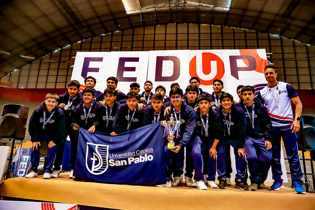 Rozaron la gloria y ahora van por más