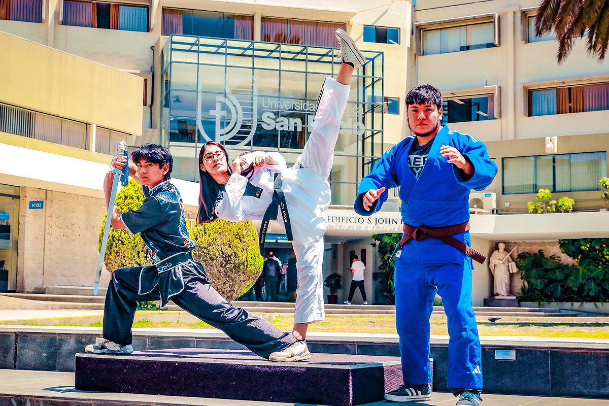 La San Pablo obtiene cuatro medallas en el torneo internacional de artes marciales FISU América Combat Sports Lima 2025