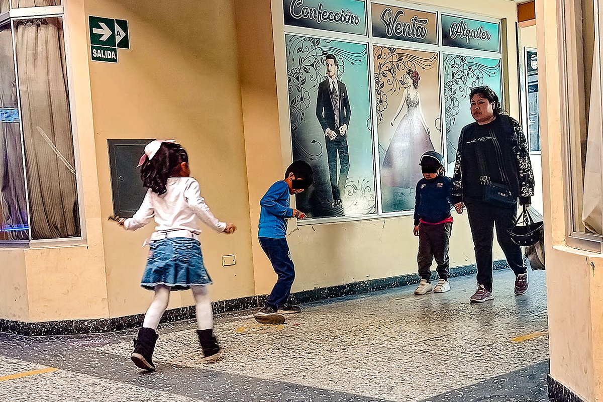 Estudio revela el peligro al que están expuestos los niños en el centro histórico de Arequipa
