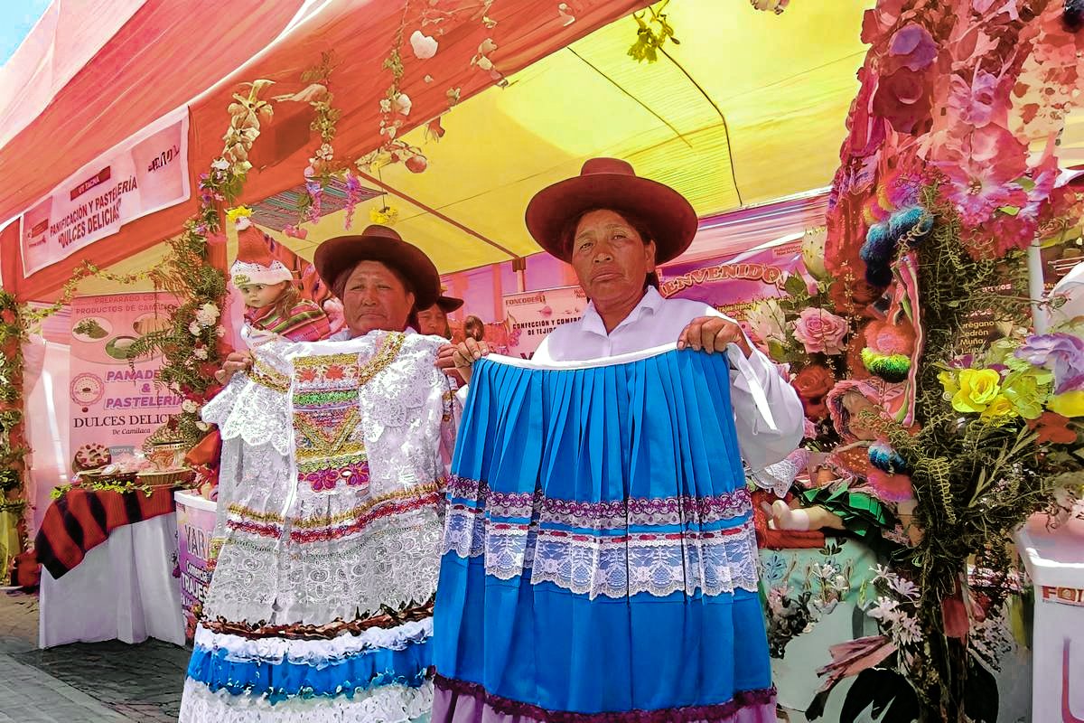 Las falditas de Camilaca preservan la identidad cultural de las mujeres tacneñas