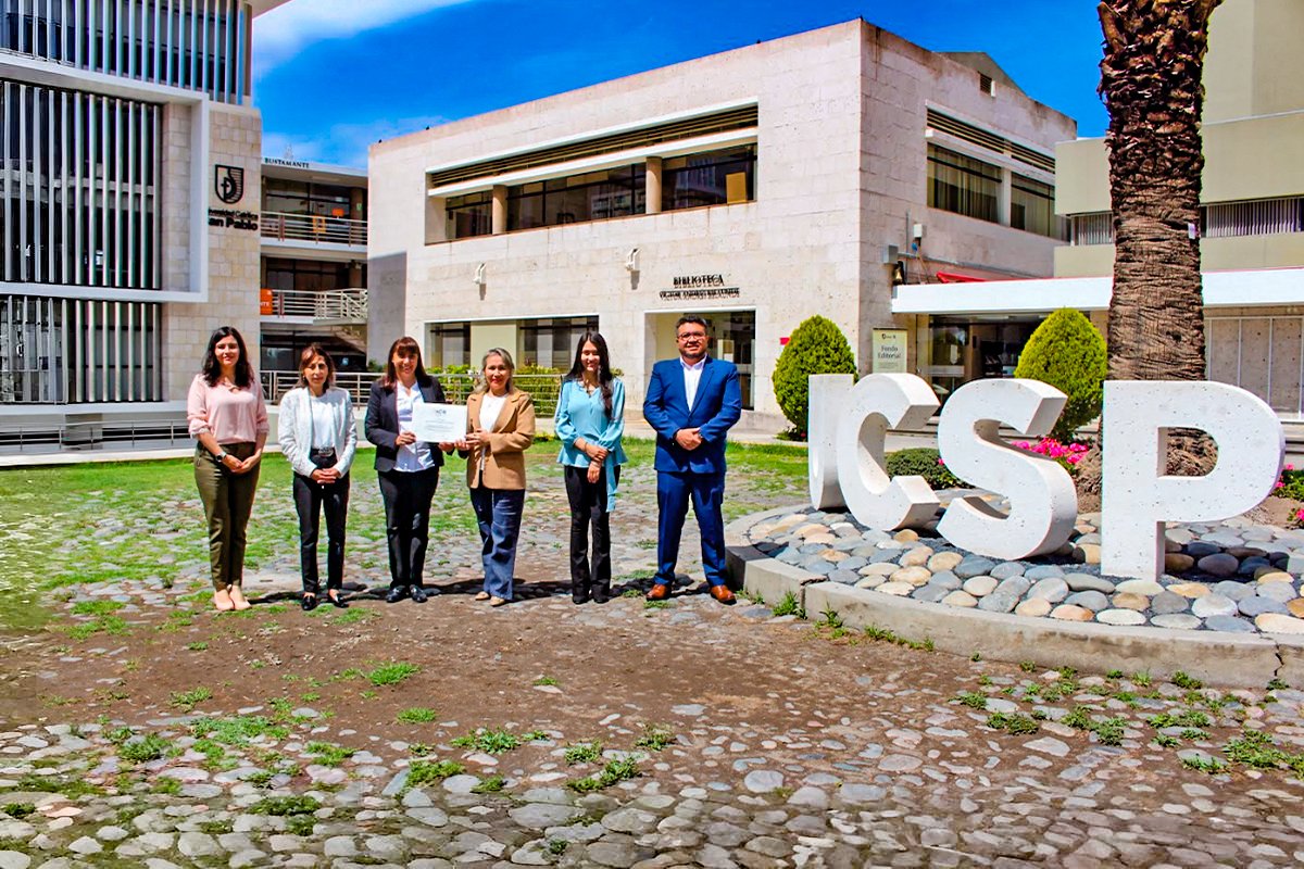 Psicología de la San Pablo logra acreditación internacional y marca un hito en el sur del Perú